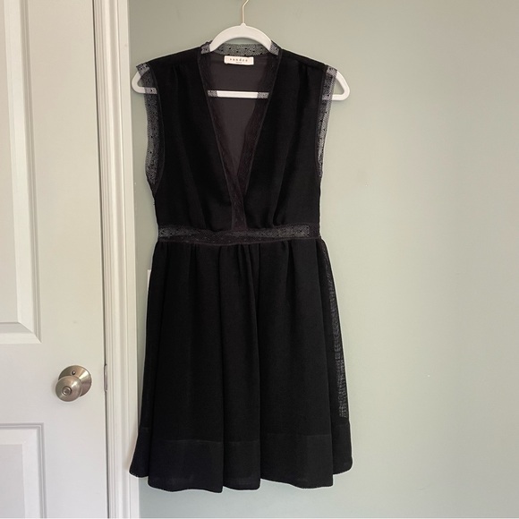 Sandro Paris Black Cocktail Plunging V-Neck Lace Trim Mini Fancy Party Dress